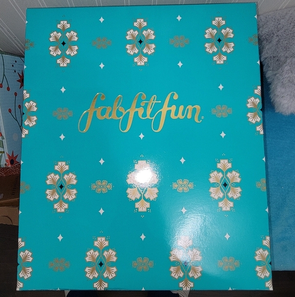 MYSTERY NEW NEVER OPENED FAB FIT FUN ADVENT CALENDAR 2022 FFF - Picture 2 of 2